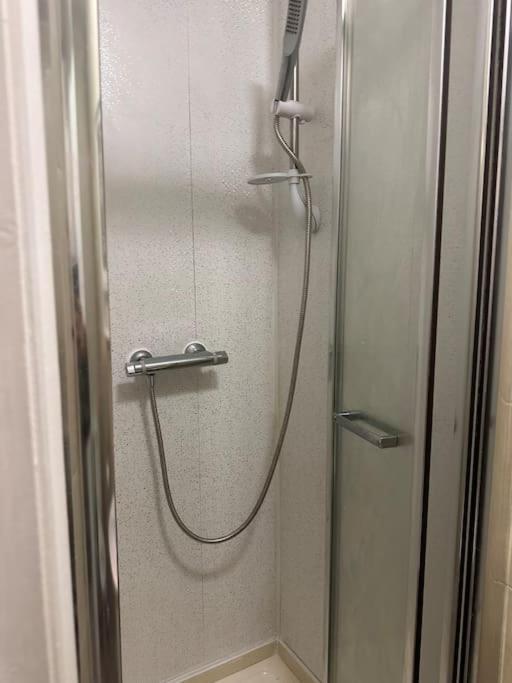Appartement Lovely Woodford One Bedroom Londres