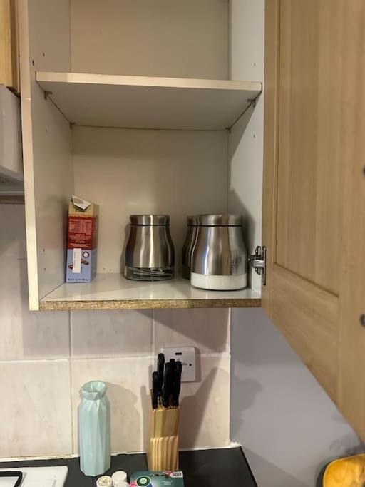 Apartamento Lovely Woodford One Bedroom