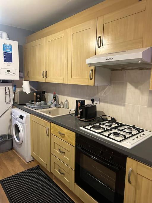 Apartamento Lovely Woodford One Bedroom